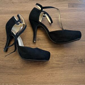 Dream Paris Black Women's Heels